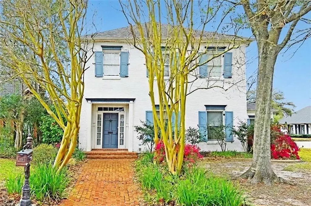 Photo of Listing #2487990