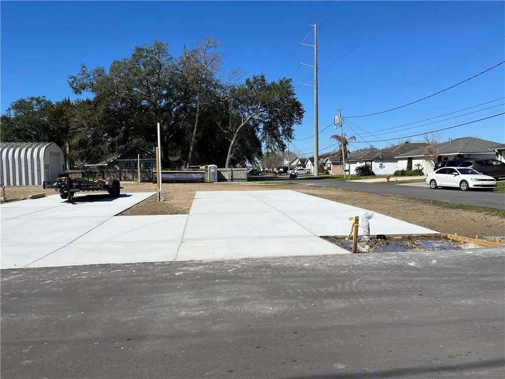 Photo of Listing #2487598