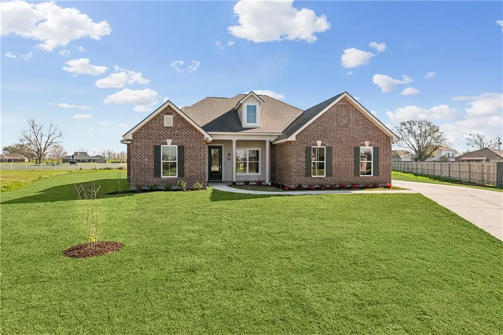 Photo of Listing #2491609