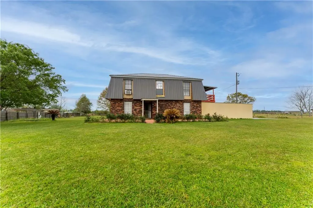 Photo of Listing #2492139