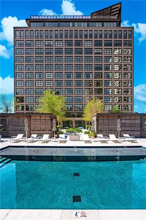 Photo of Listing #2495898