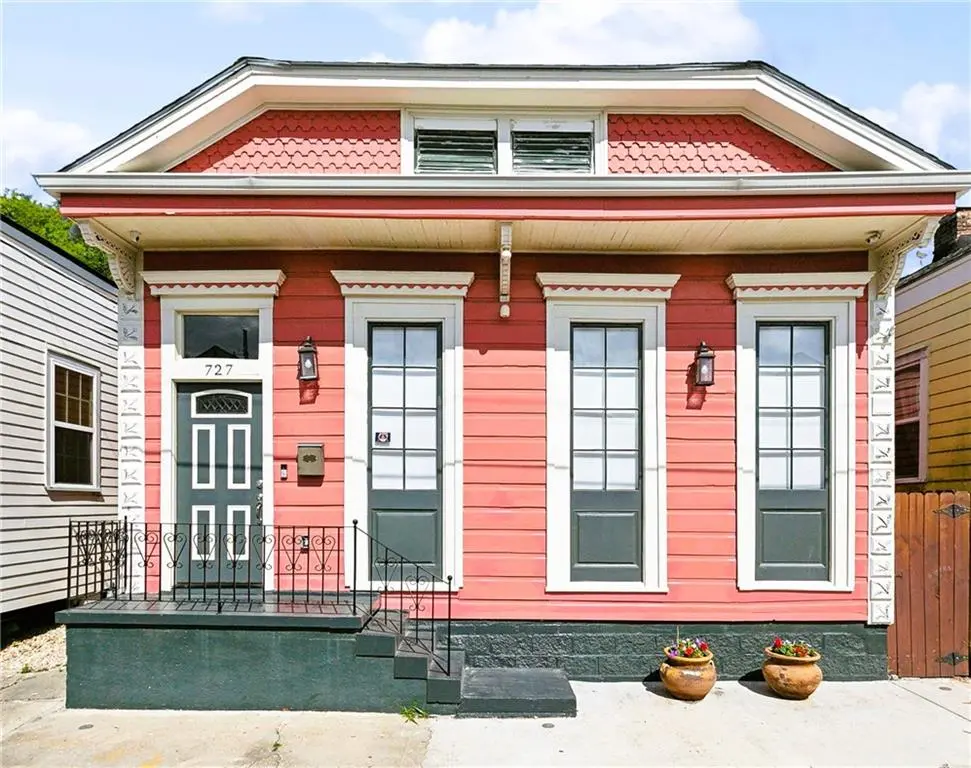 Photo of Listing #2494727