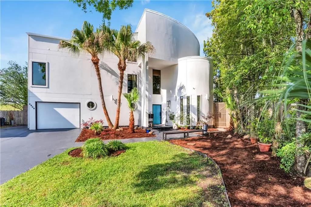 Photo of Listing #2497557