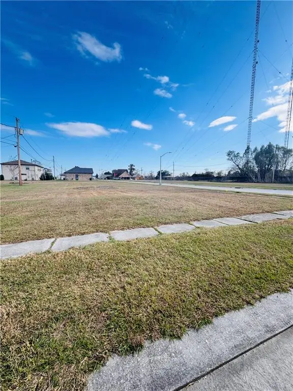 Photo of Listing #2495853