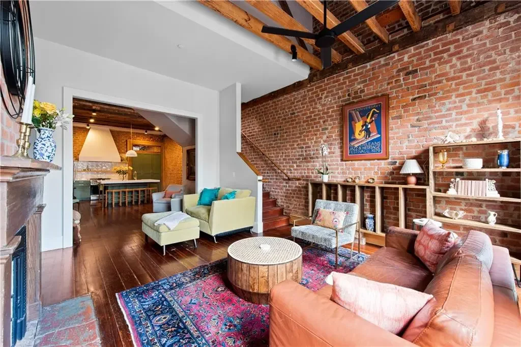 Photo of Listing #2503888