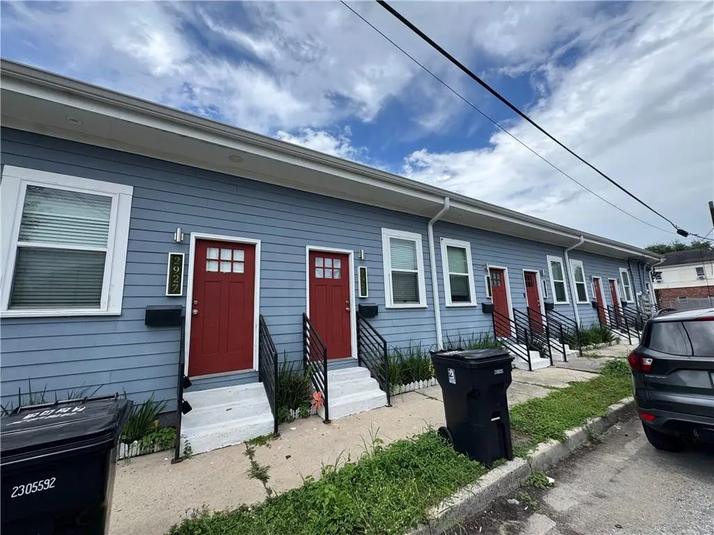 Photo of Listing #2511312