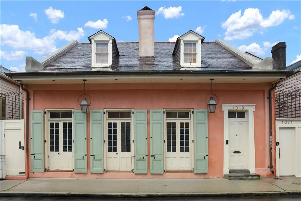 Photo of Listing #2511358