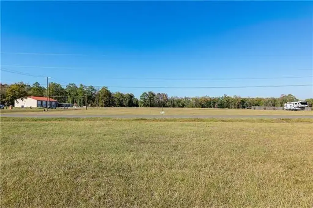 1275 Louisiana-115 Hy , Deville