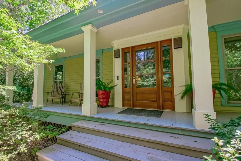 Photo of Listing #2516975