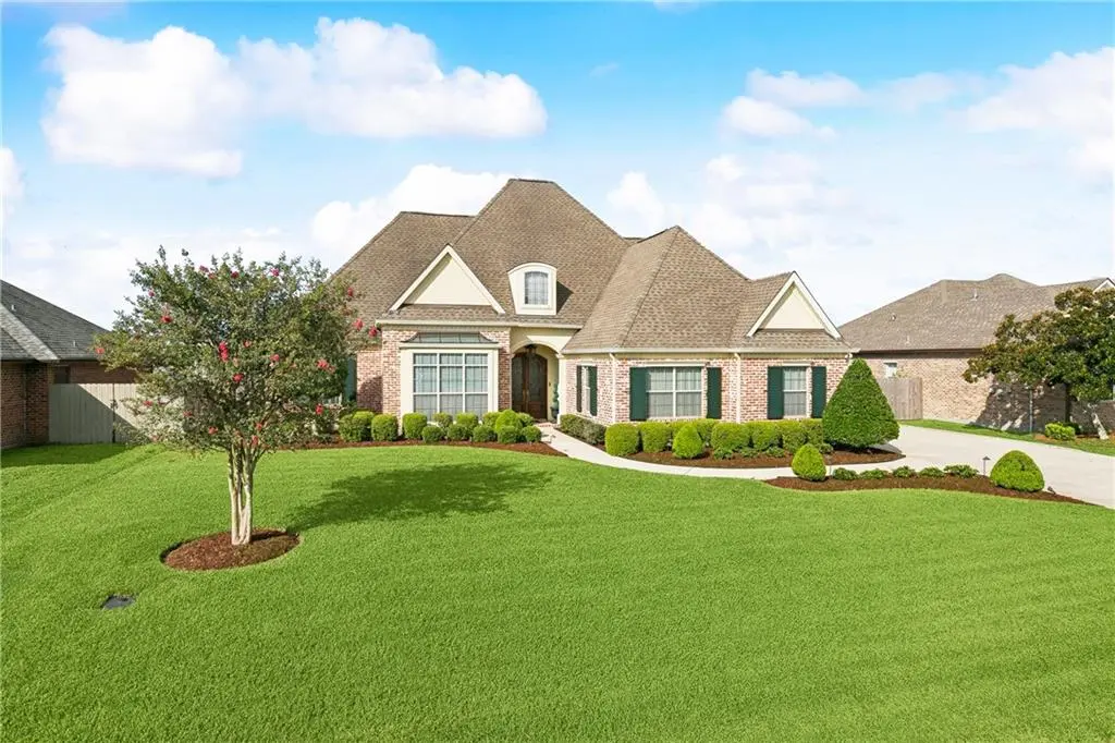 Photo of Listing #2516613