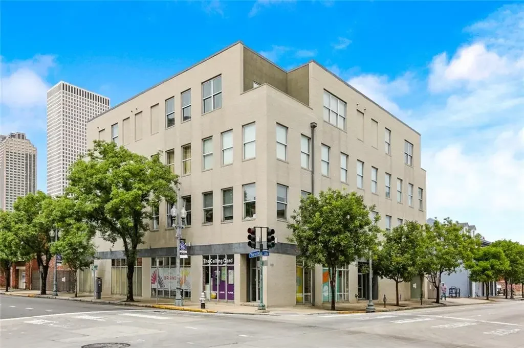 Photo of Listing #2520464