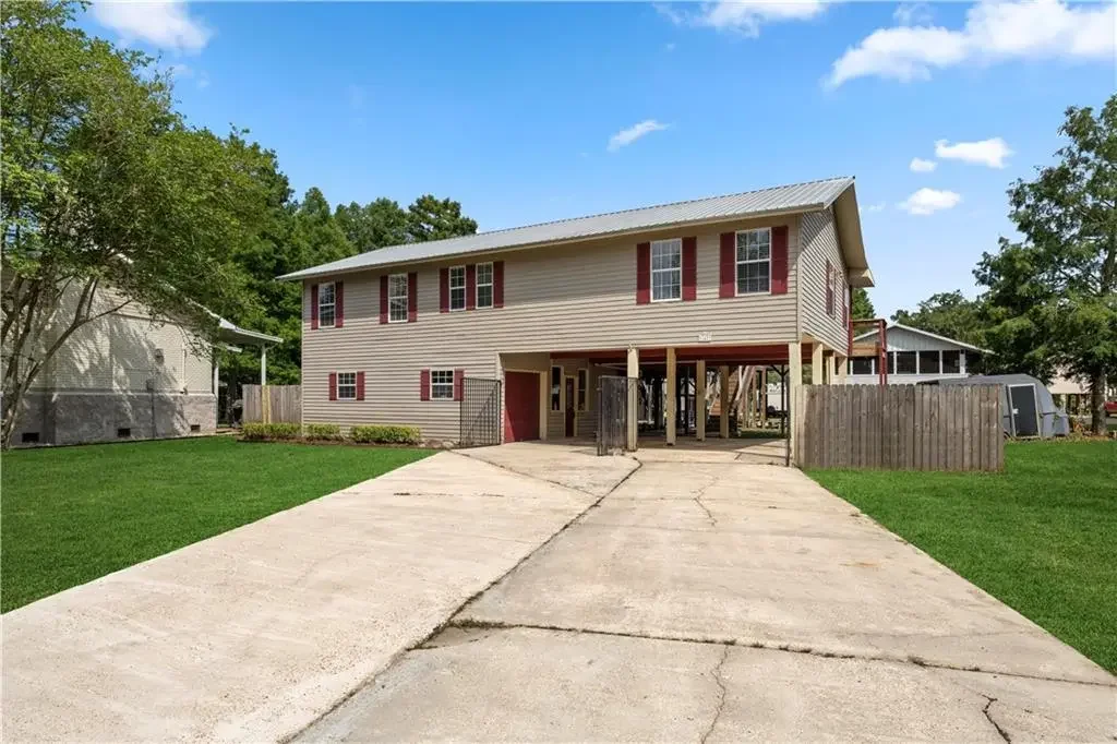 Photo of Listing #2520244