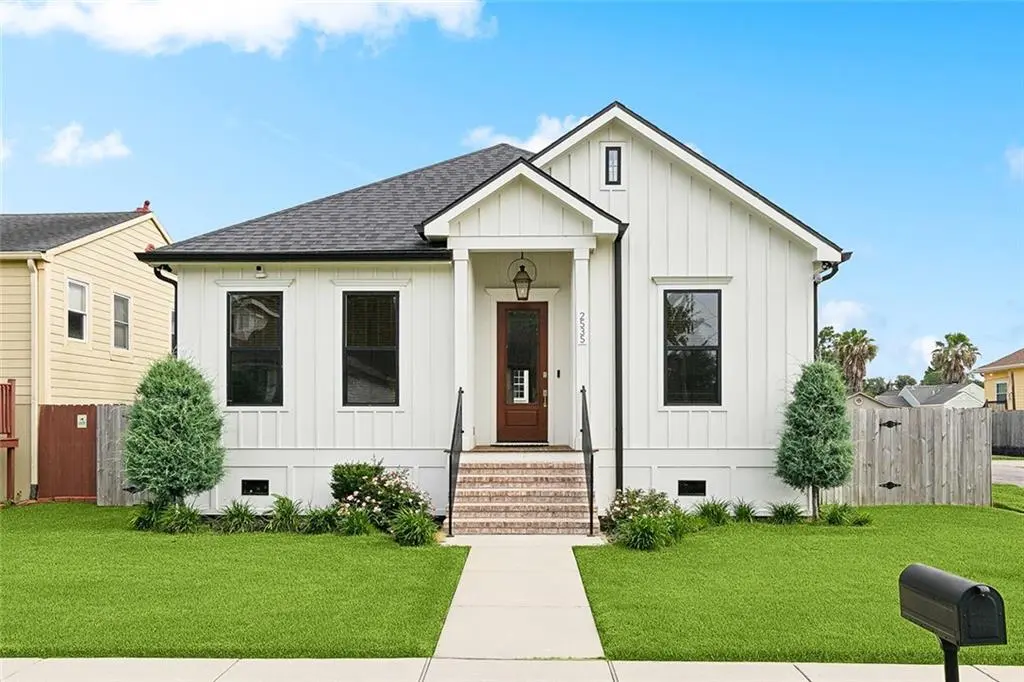 Photo of Listing #2521809