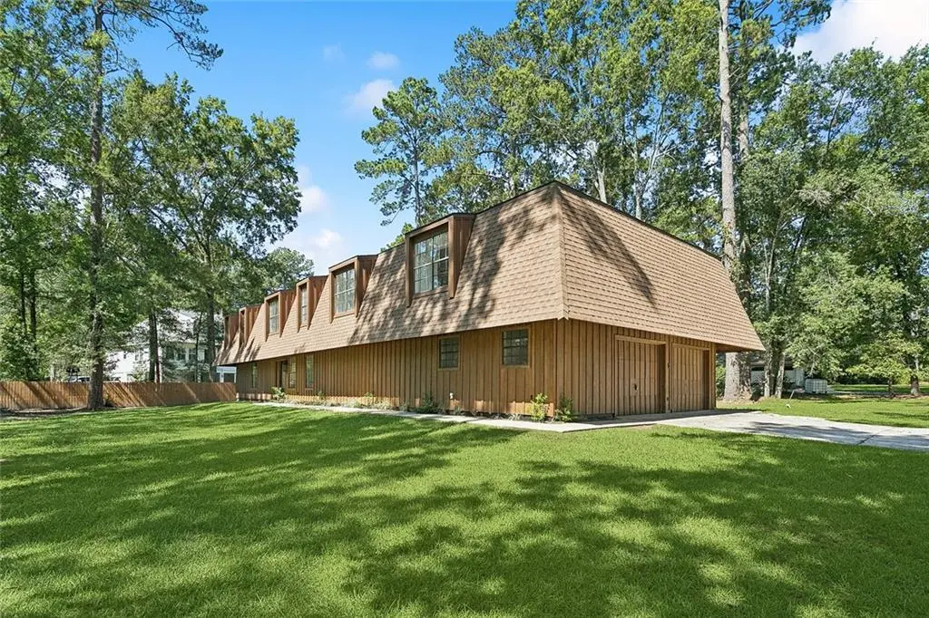 Photo of Listing #2520584