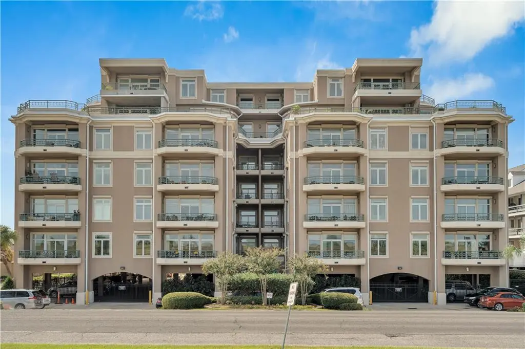 Photo of Listing #2525876