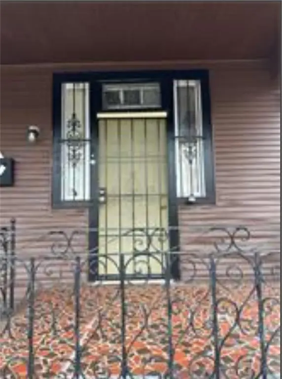 Photo of Listing #2527471