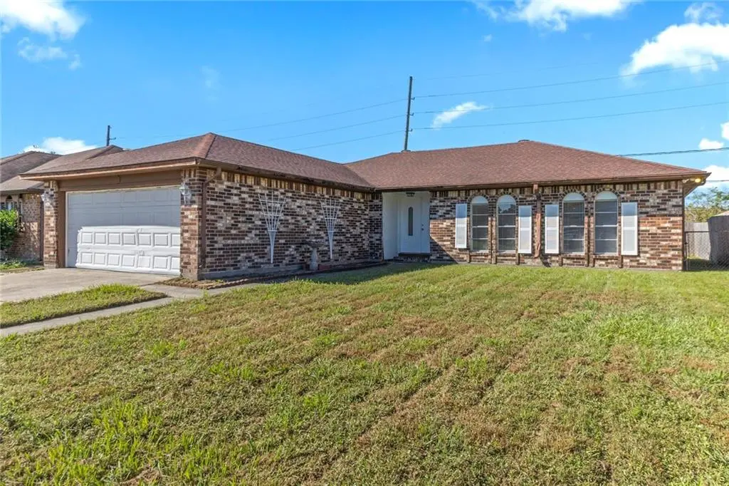 Photo of Listing #2527456