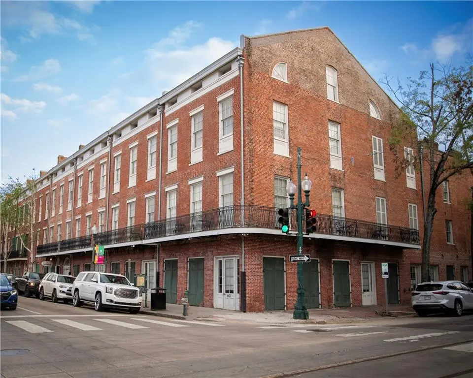 Photo of Listing #2528010