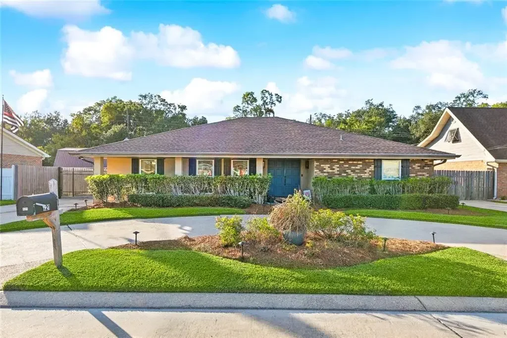 Photo of Listing #2526873