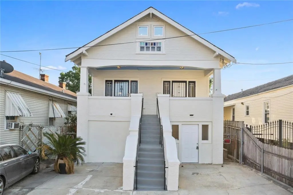 Photo of Listing #2530063