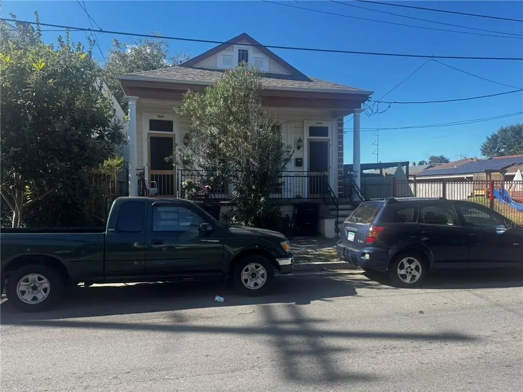 Photo of Listing #2530401