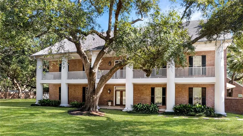 Photo of Listing #2530571