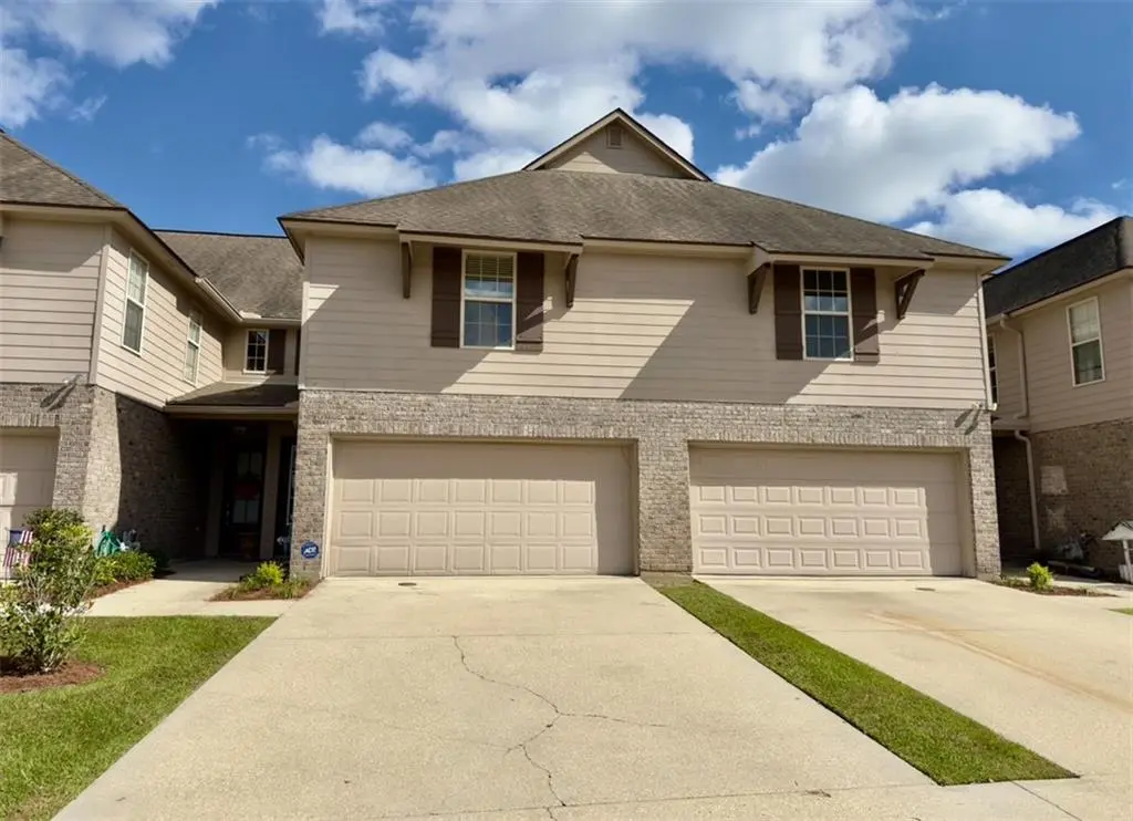 18186 Pinehurst Dr , Prairieville