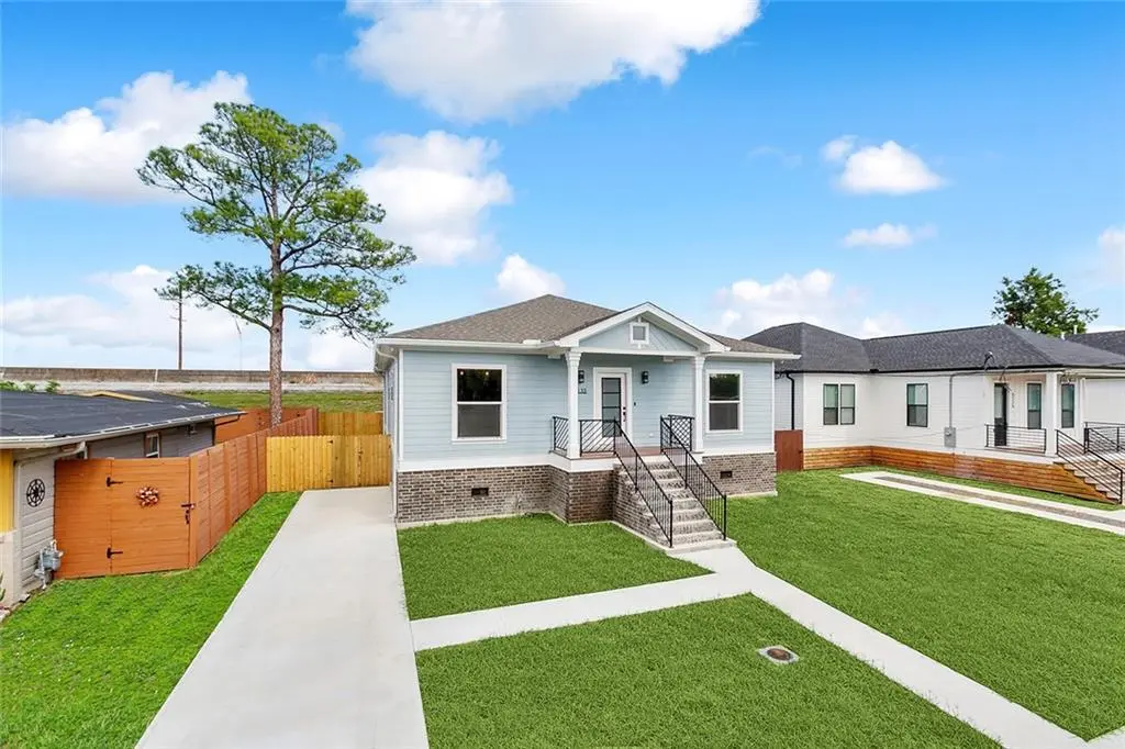 Photo of Listing #2533053