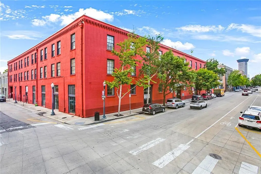 Photo of Listing #2533118