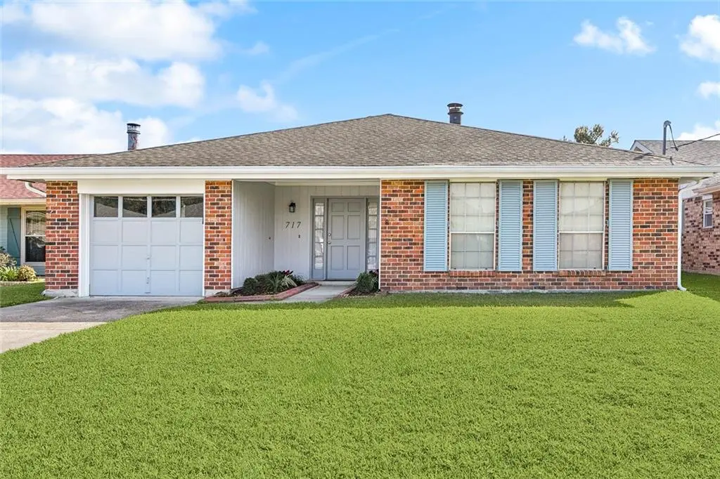 Photo of Listing #2533715