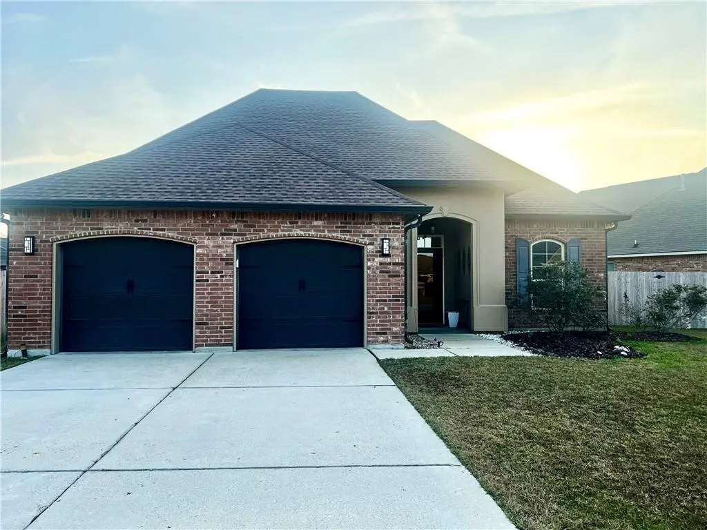 Photo of Listing #2532600