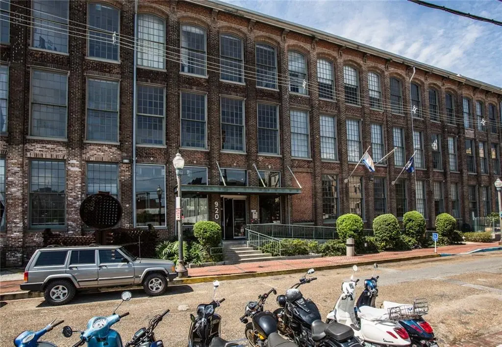 Photo of Listing #2535101