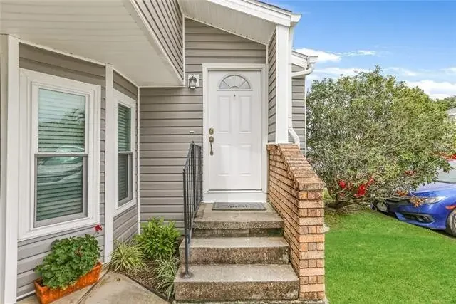 Photo of Listing #2535580