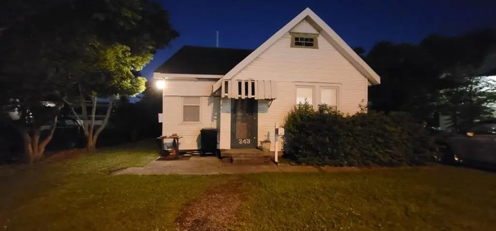 Photo of Listing #2536921