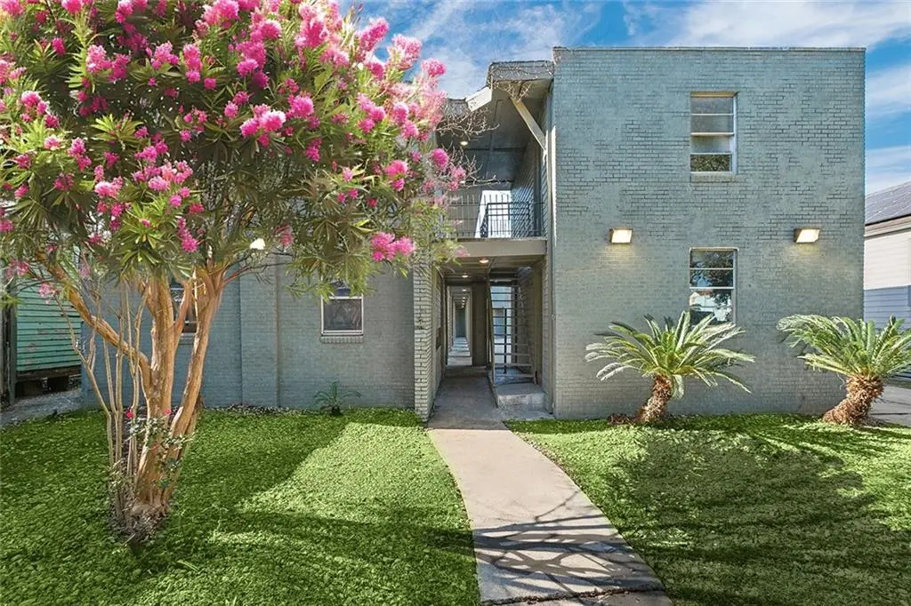 Photo of Listing #2537040