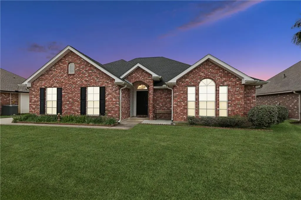 Photo of Listing #2539142