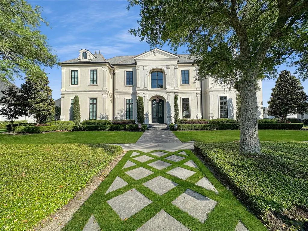 12 Royal Palm Bl , Kenner