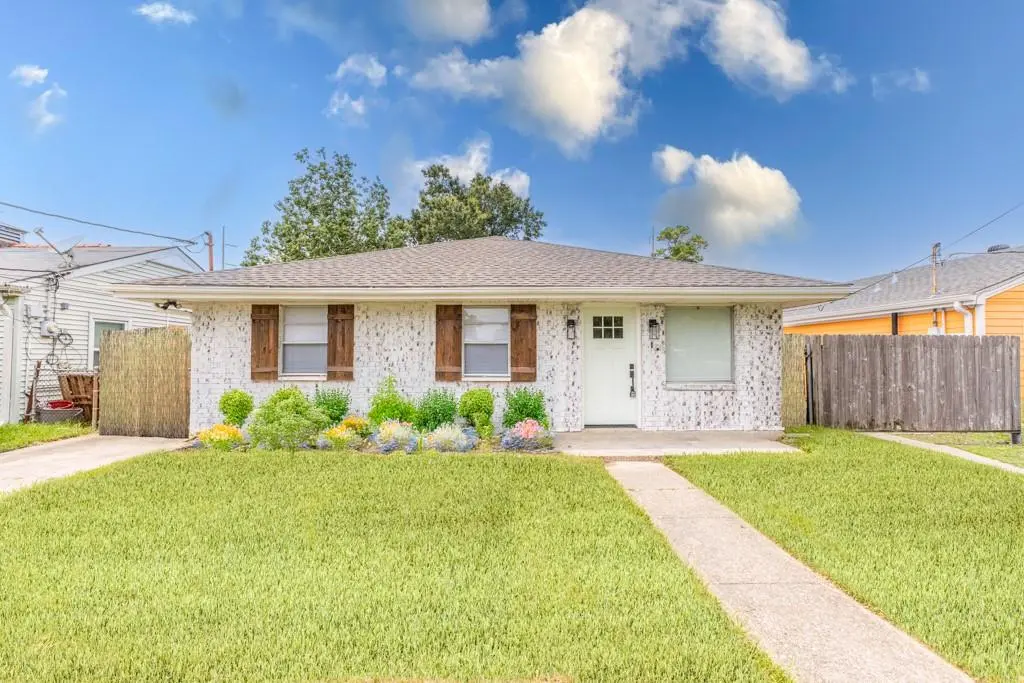 Photo of Listing #2540033