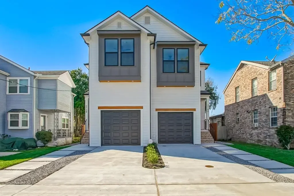 Photo of Listing #2540727