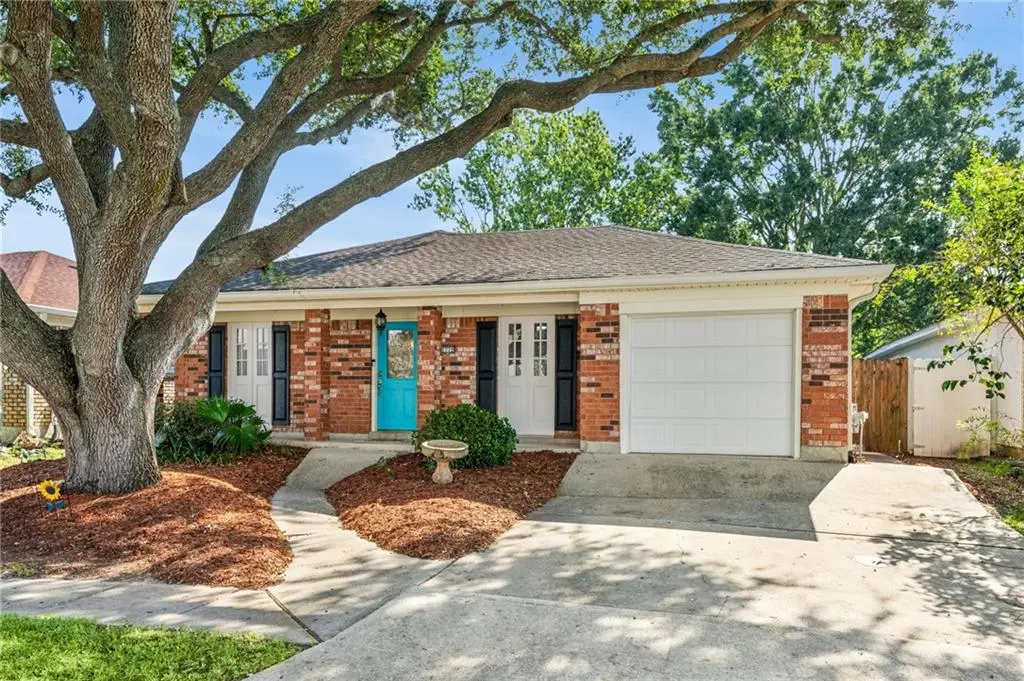 Photo of Listing #2541511