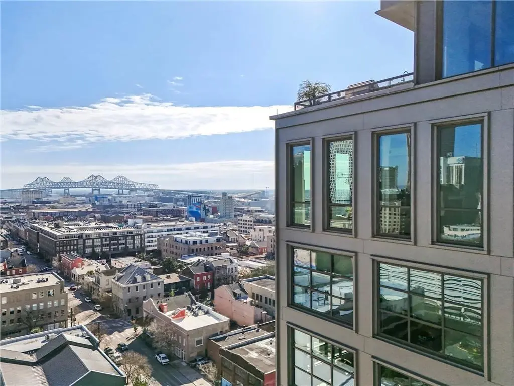 Photo of Listing #2541019