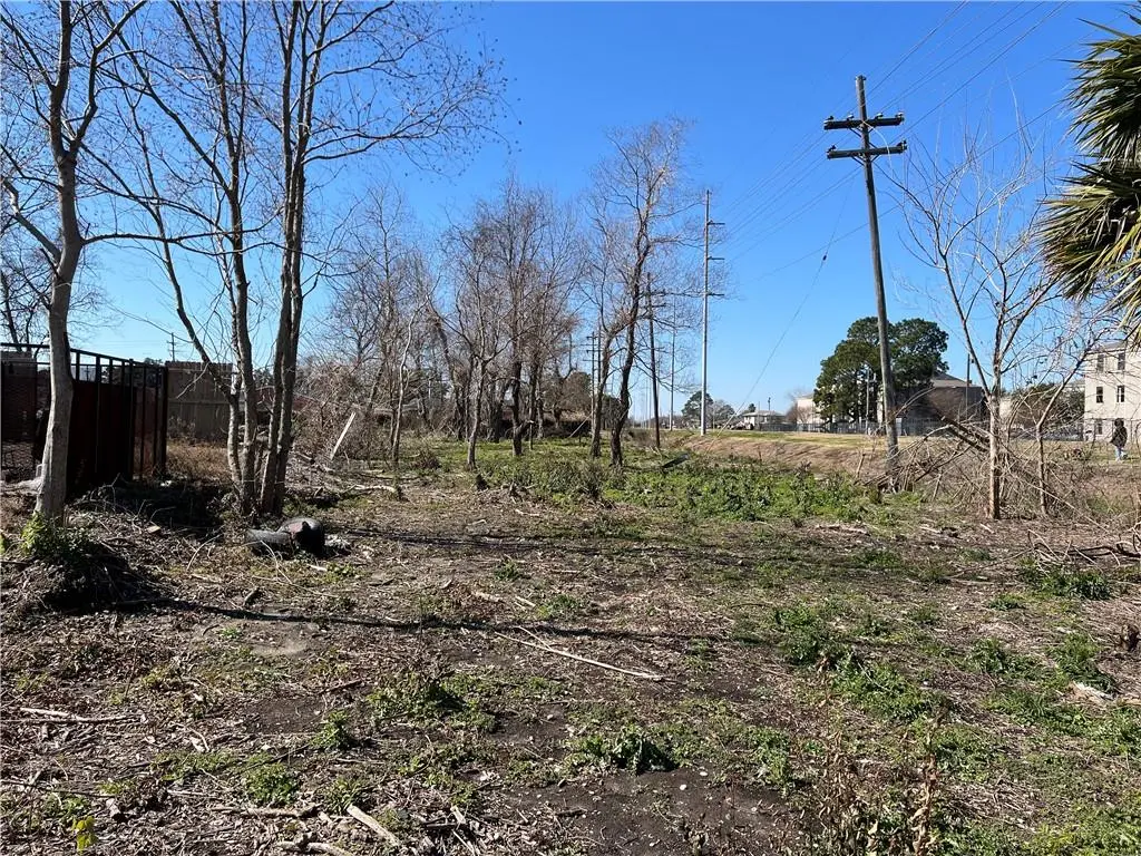 Photo of Listing #2541480