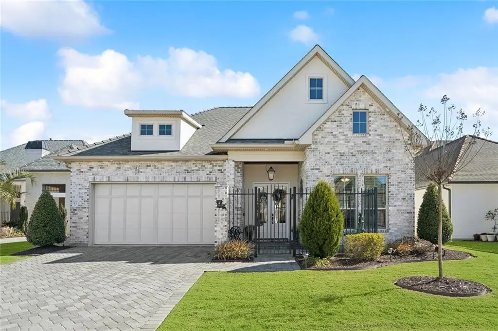 Photo of Listing #2541840