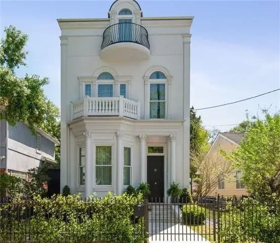 249 Walnut St , New Orleans