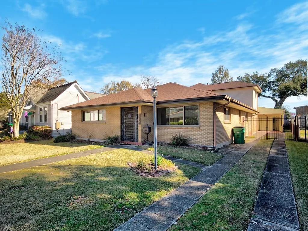 Photo of Listing #2542436