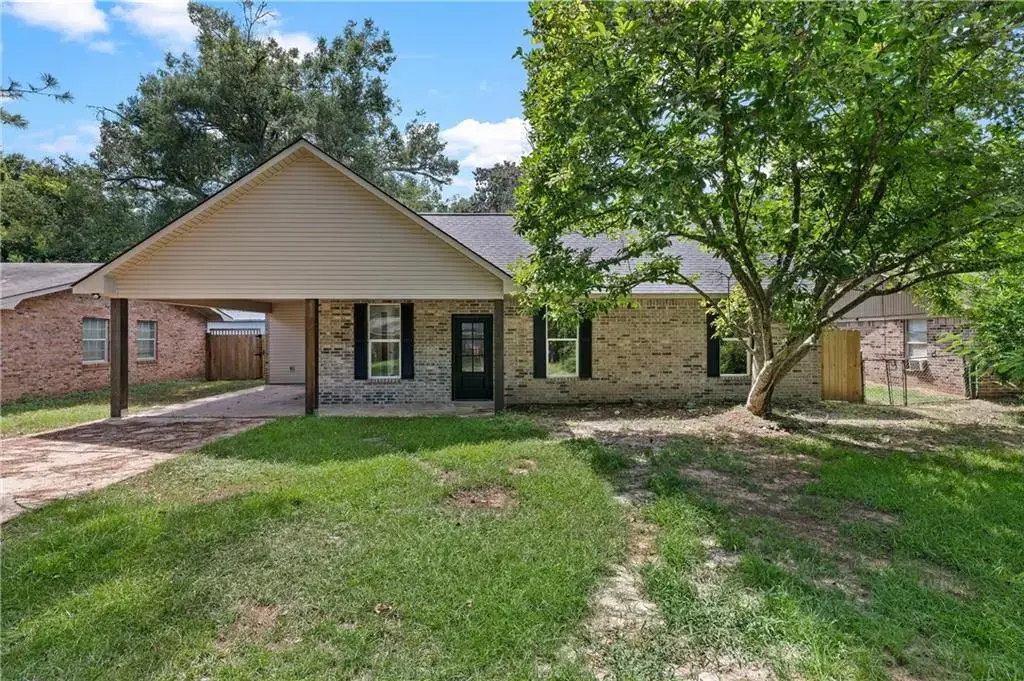 210 Paula Ln , Natchitoches