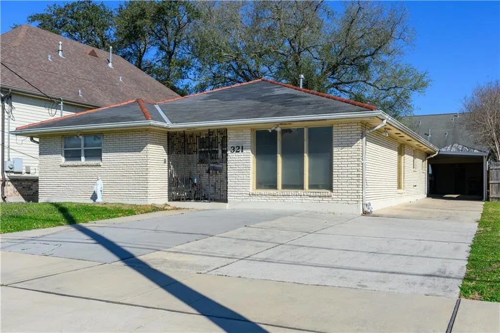 Photo of Listing #2543735