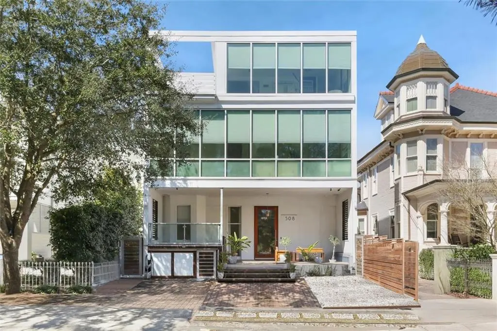 Photo of Listing #2545003