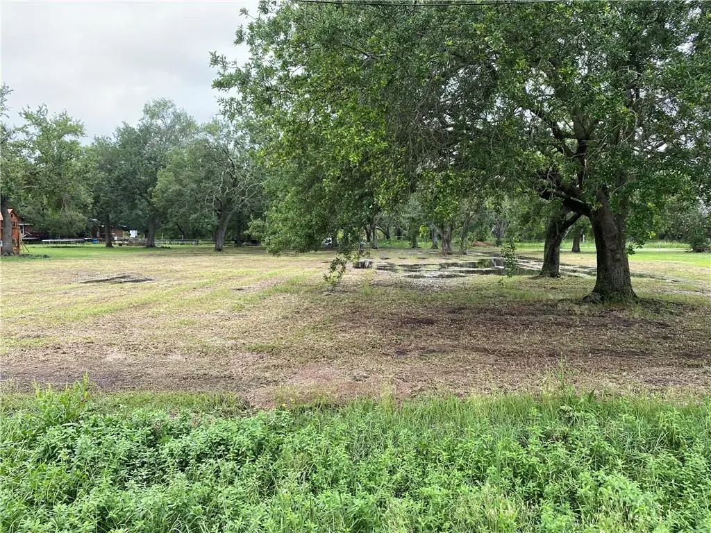 Photo of Listing #2545597