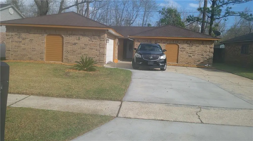 Photo of Listing #2530143
